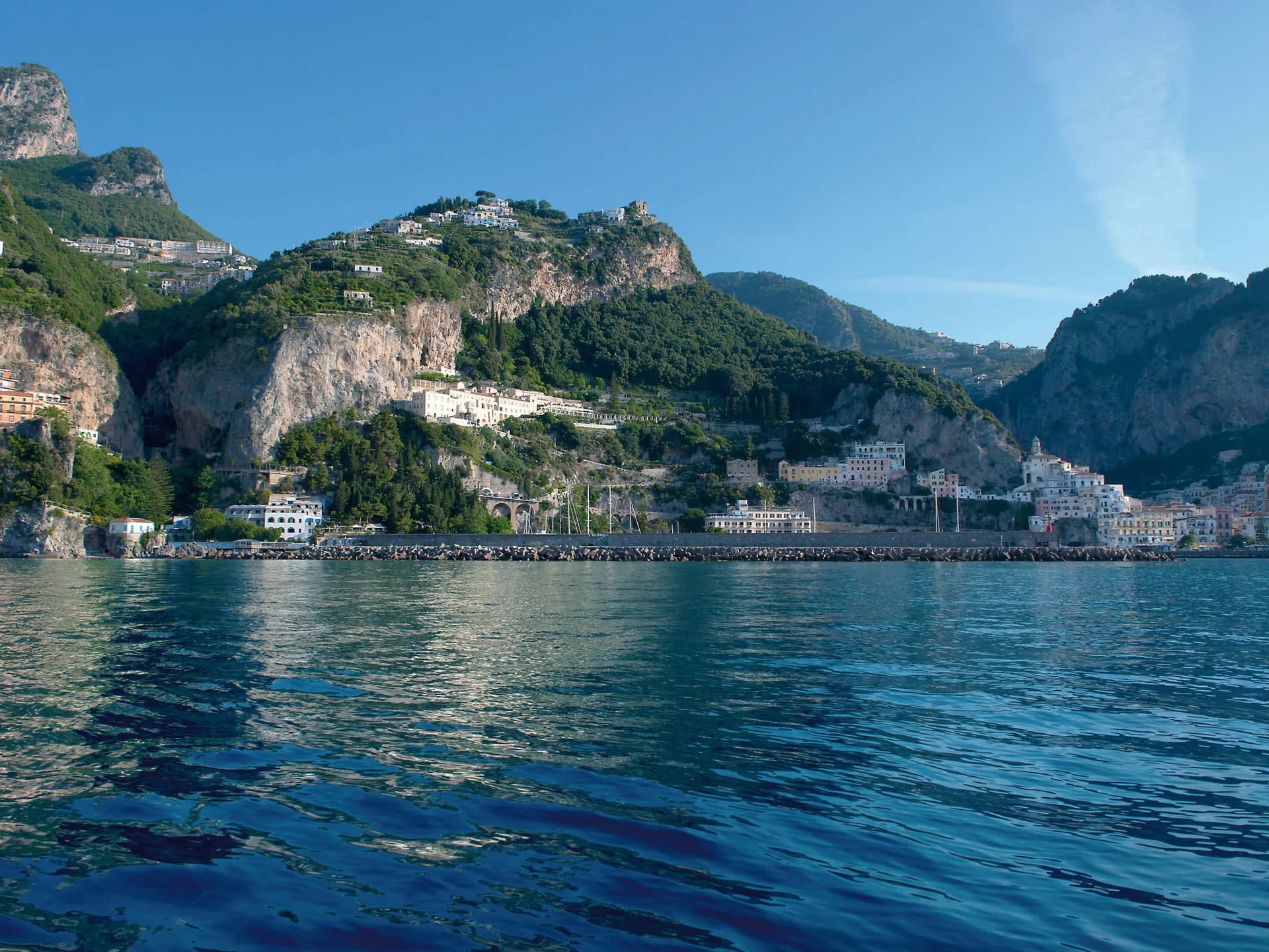 Hotel a 4 stelle in Costiera Amalfitana: Aurora. Hotel a 4 stelle in Costiera Amalfitana: Aurora.